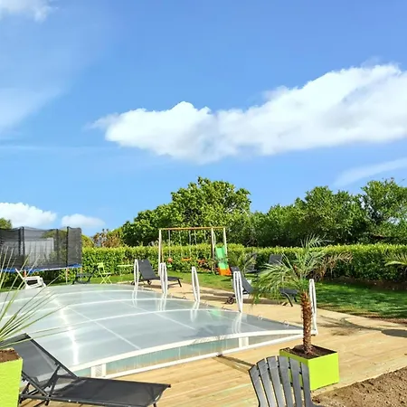 Villa Avec Piscine - Vue - *
